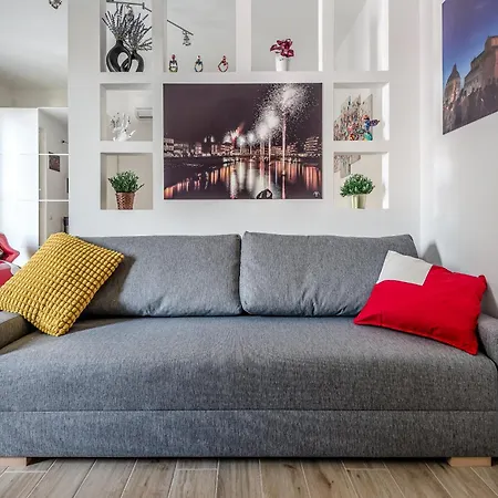 Hostly-Giugio'S House-Lungarni And Town Center Apartment Pisa Exterior photo