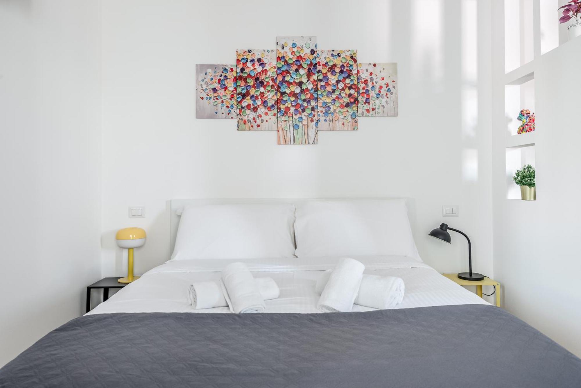 Appartamento Hostly-giugio's House-lungarni And Town Center *
